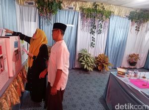 Harapan Pemilih Pemula di TPS WC Umum Tasikmalaya Harapan Pemilih Pemula di TPS WC Umum Tasikmalaya