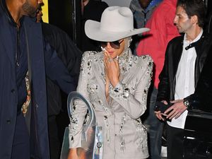 Foto: Transformasi Beyonce Bergaya Koboi, Ukir Rekor di Tangga Lagu Country Foto: Transformasi Beyonce Bergaya Koboi, Ukir Rekor di Tangga Lagu Country