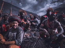 Kisah Polisi Gimbal YouTuber Penjaga Perdamaian di Puncak Jaya Papua