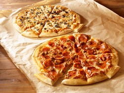 Duh! Di Jepang Ada Serangan Teror Upil di Dalam Makanan