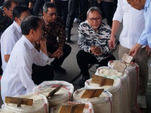 Jokowi ke Pasar Induk Cipinang Tinjau Pasokan Beras