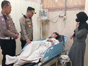 Kelelahan Jaga TPS Nonstop, Anggota Linmas Kota Pasuruan Dirawat di IGD