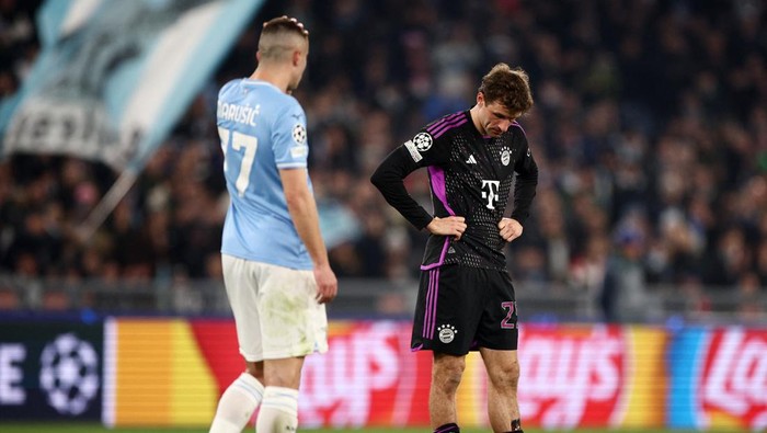 Soccer Football - Champions League - Lazio v Bayern Munich - Stadio Olimpico, Rome, Italy - February 14, 2024 Bayern Munichs Thomas Mueller reacts REUTERS/Guglielmo Mangiapane
