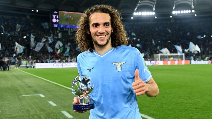 ROME, ITALY - FEBRUARY 14:  Matteo Guendouzi of SS Lazio  MVP of the match after the UEFA Champions League 2023/24 round of 16 first leg match between SS Lazio and FC Bayern München at Stadio Olimpico on February 14, 2024 in Rome, Italy. (Photo by Marco Rosi - SS Lazio/Getty Images)