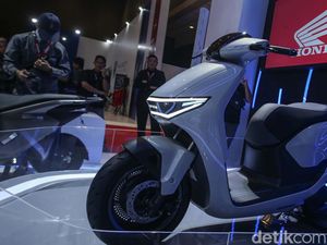 Honda Luncurkan Motor Listrik Baru di Indonesia Akhir Tahun Ini Honda Luncurkan Motor Listrik Baru di Indonesia Akhir Tahun Ini