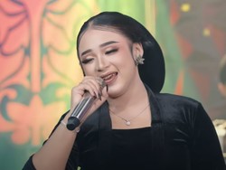 Niken Salindry Nyanyi Lagu Lintu Versi Campursari, Ini Lirik dan Artinya