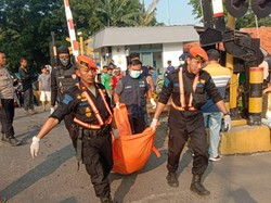 Pria Ditemukan Tewas di Pinggir Rel KA Cirebon dengan Penuh Luka
