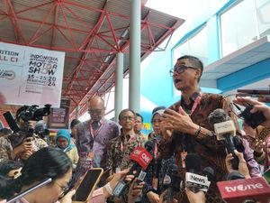 PLN Pamer Ekosistem Kendaraan Listrik RI di IIMS 2024 PLN Pamer Ekosistem Kendaraan Listrik RI di IIMS 2024