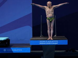 Aksi Gokil Kakek 100 Tahun di Kejuaraan Akuatik Dunia