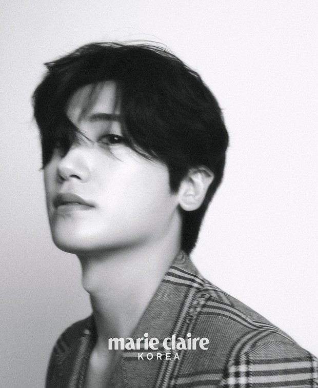 Potret Park Hyung Sik dalam pemotretan bersama Marie Claire