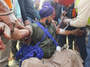 Puluhan Petani Terluka Saat Demo Besar-besaran di India