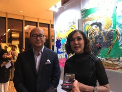 Rosan Roeslani Hadiri Acara Pameran Lukisan Yulindra Gallery: Penyegaran