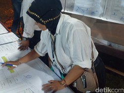 Cerita KPPS di Jambi Lembur Sampai Pukul 2 Demi Penghitungan Suara