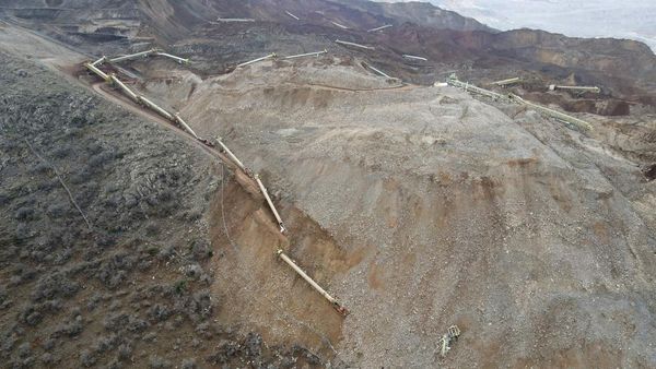 Foto-foto Dampak Longsor Tambang Emas di Turki
