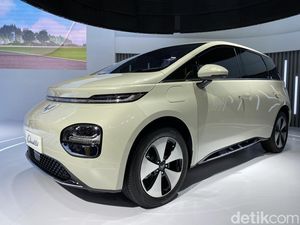 Wuling Bakal Produksi Cloud EV di Cikarang, Target 40 Persen Komponen Lokal Wuling Bakal Produksi Cloud EV di Cikarang, Target 40 Persen Komponen Lokal