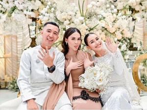 7 Potret Dinar Salsa, Calon Adik Ipar Ayu Ting Ting yang Tak Kalah Cantik