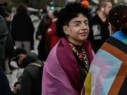 Yunani Resmi Legalkan Pernikahan Sesama Jenis, Boleh Adopsi Anak