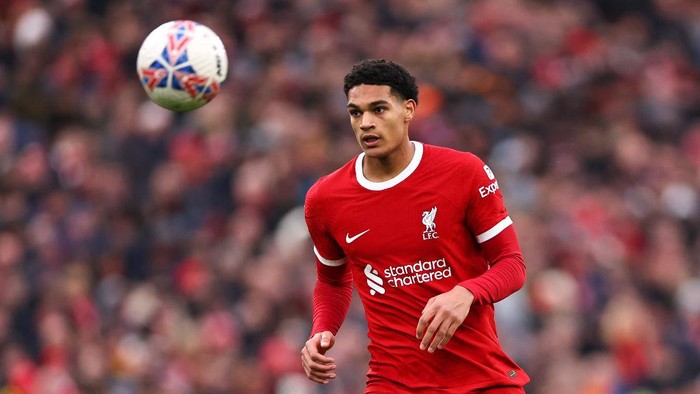 LIVERPOOL, ENGLAND - JANUARY 28: Jarell Quansah of Liverpool during the Emirates FA Cup Fourth Round match between Liverpool and Norwich City at Anfield on January 28, 2024 in Liverpool, England. (Photo by Robbie Jay Barratt - AMA/Getty Images)