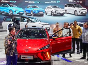 Harga MG4 EV Rakitan Cikarang Turun Drastis, Presiden Jokowi Bilang Begini
