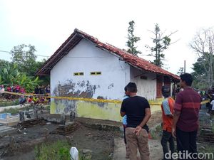 Mayat Wanita Muda Ditemukan di Bangunan Area Permakaman Cirebon Mayat Wanita Muda Ditemukan di Bangunan Area Permakaman Cirebon