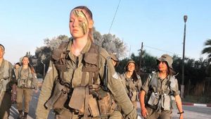 Foto Mantan Tentara Israel Jadi Rapper, Nyanyikan Seruan Bunuh Bella Hadid