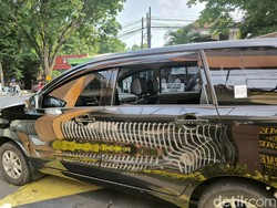 Avanza di Gresik Jadi Korban Pecah Kaca, Dompet Isi Surat dan Uang Amblas