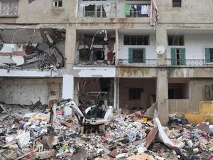 Balas Serangan Israel, Hizbullah Tembakkan Roket