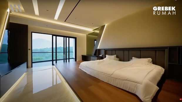 rumah verrell bramasta