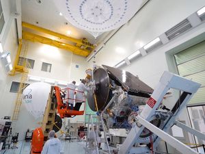 Kecanggihan Satelit Telkom yang Mau Diluncurkan Roket Elon Musk Kecanggihan Satelit Telkom yang Mau Diluncurkan Roket Elon Musk