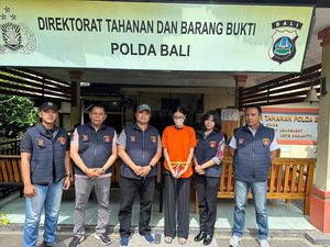 Selebgram Pembuang Bayi di Bandara Ngurah Rai Dilimpahkan ke Jaksa Selebgram Pembuang Bayi di Bandara Ngurah Rai Dilimpahkan ke Jaksa