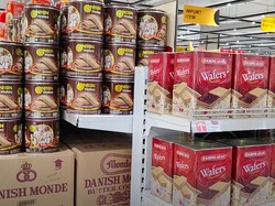 Serbu Diskon Biskuit Kaleng di Transmart Full Day Sale