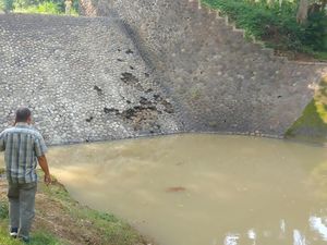 Dua Bocah Kediri Tewas Tenggelam di Sungai Desa saat Pamit Mancing