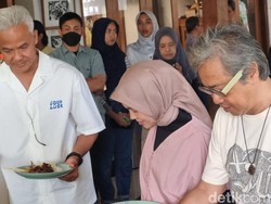 Ganjar Temui Seniman di Rumah Butet, Apresiasi Dukungan Selama Kampanye