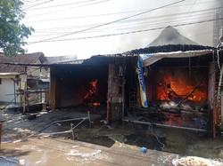 Toko dan Gudang Konveksi di Ponorogo Ludes Terbakar, Kerugian Rp 250 Juta