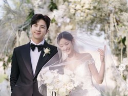 Thunder dan Mimi Bagikan Foto Pernikahan yang Diambil di Bali