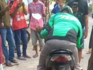 Ini Identitas Ojol Ditemukan Meninggal di Atas Motor Saat Tunggu Penumpang Ini Identitas Ojol Ditemukan Meninggal di Atas Motor Saat Tunggu Penumpang