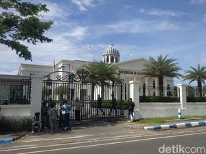Mengunjungi Museum dan Galeri Kesenian Presiden Ke-6 RI di Pacitan Mengunjungi Museum dan Galeri Kesenian Presiden Ke-6 RI di Pacitan