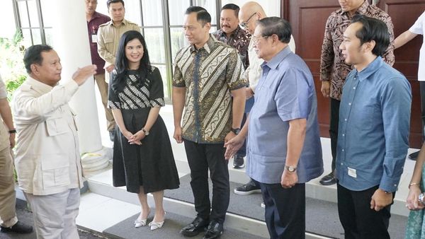 Momen Prabowo Sambangi SBY di Pacitan