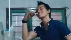Nyeleneh! 10 Sedotan Karya Netizen Ini Bikin Garuk-garuk Kepala