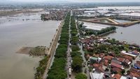 Banjir Masih Genangi Demak