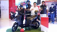 Momen Erick Thohir Luncurkan Motor Listrik Gesits Garuda