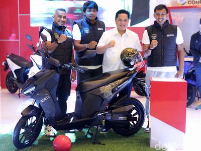 Momen Erick Thohir Luncurkan Motor Listrik Gesits Garuda