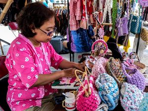 Pameran UMKM Semarakkan HUT Solo Pameran UMKM Semarakkan HUT Solo