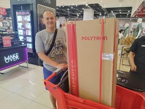 Dapat Diskon Beli Dispenser, Pelanggan Transmart: Lebih Murah dari Tempat Lain! Dapat Diskon Beli Dispenser, Pelanggan Transmart: Lebih Murah dari Tempat Lain!