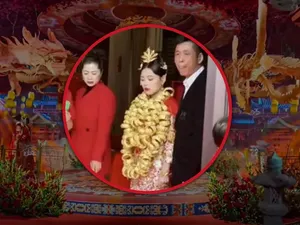 Pernikahan Mewah, Pengantin Wanita Berhias Kalung Emas Senilai Rp 469 M Pernikahan Mewah, Pengantin Wanita Berhias Kalung Emas Senilai Rp 469 M