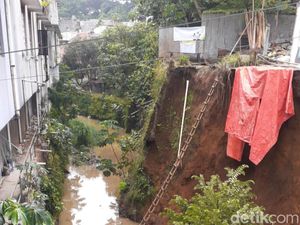 Proyek Tembok Penahan Tanah di Bogor Longsor, 2 Orang Tertimbun