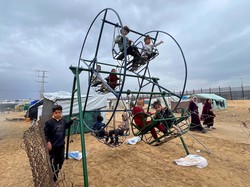 Saat Relawan Bantu Anak-anak Palestina Atasi Trauma