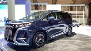 Lihat Lebih Dekat BYD Denza D9, MPV Premium Pesaing Toyota Alphard