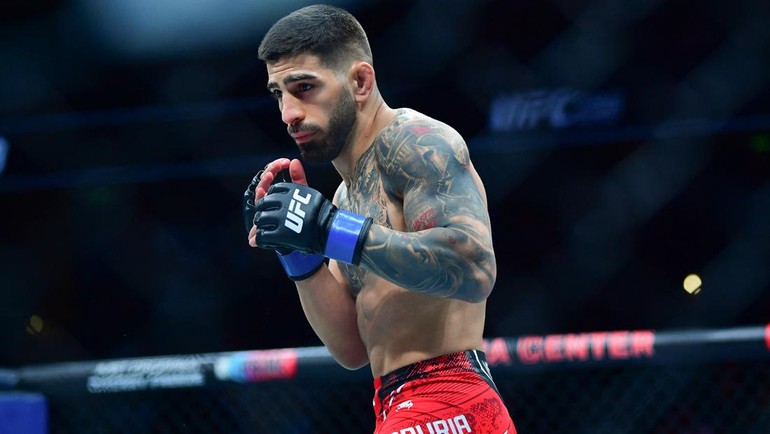 Ilia Topuria, sang juara kelas ringan UFC dan kelas menantang Islam. Namun diyakini, Islam ogah turun kelas lagi (USA TODAY Sports via Reuters Con/Gary A. Vasquez)