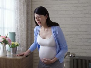 3 Risiko Besar Wanita Hamil di Atas Usia 35 Tahun